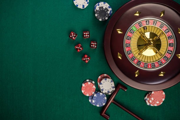 Live dealer action during blackjack round